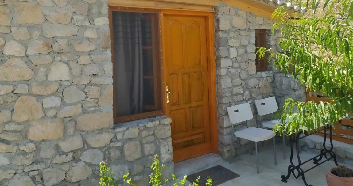 Homestay Castle Of Himare